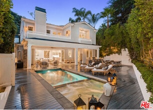 Building Photo - 1836 Laurel Canyon Blvd