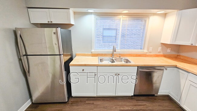 Building Photo - 2216 Bolling Ave