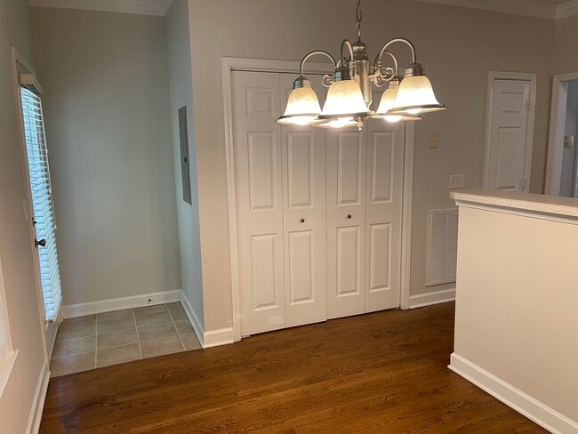 Building Photo - 407 Newport Meadows Cir