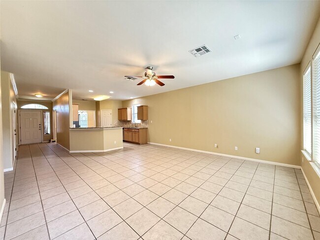 Building Photo - 211 Riata