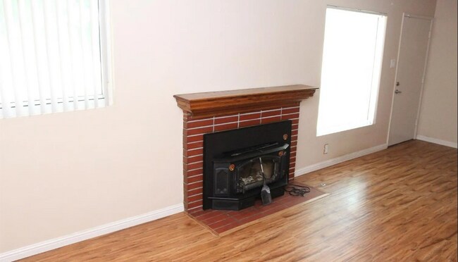 Building Photo - 2107 Rose Marie Dr