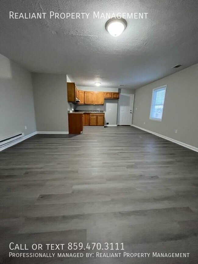 Building Photo - 120 Wichita Dr