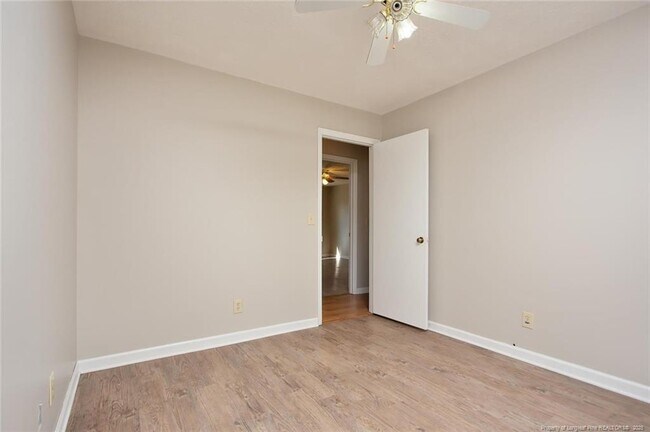 Building Photo - 7462 Fairpoint Rd