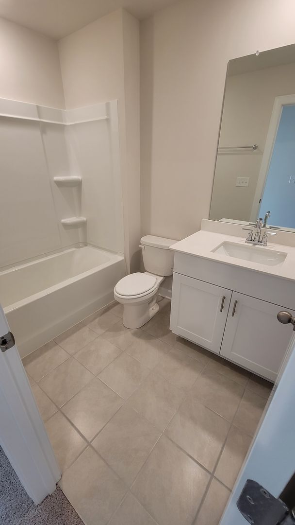 Building Photo - New Townhome in Fountain Inn Available!!