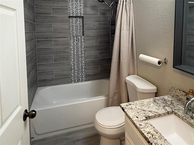 Building Photo - 341 McMurtry Dr