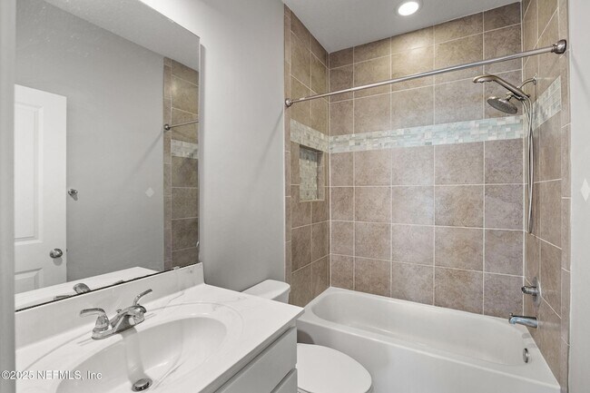 Building Photo - 92 Fernbrook Dr