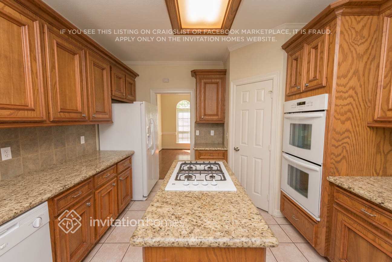 Building Photo - 12146 Auburn Hills Dr