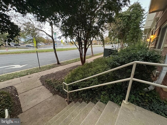 Building Photo - 9486 Virginia Center Blvd