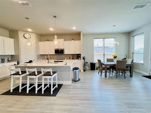 Building Photo - 6028 Saddle Pack Dr