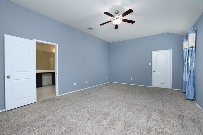 Building Photo - 14022 White Cloud Ln