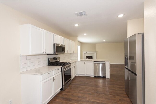 Building Photo - 1711 Lloydminister Way