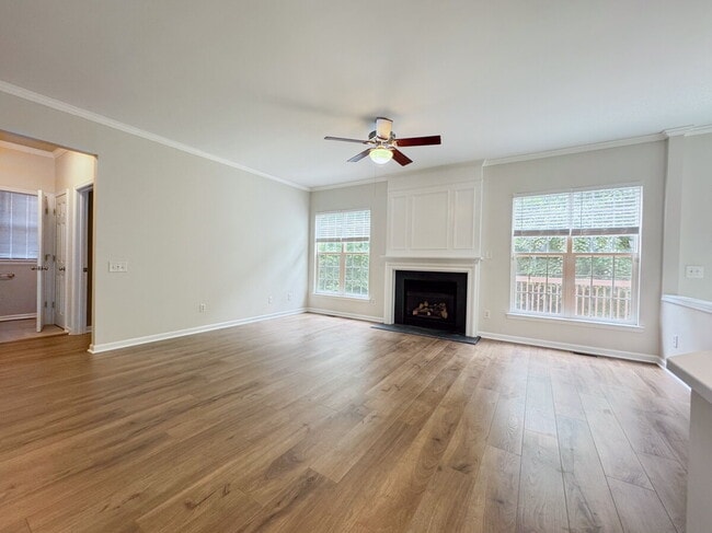 Building Photo - 9148 Hillston Ridge Rd