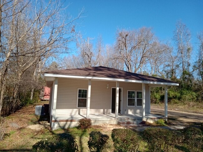 Primary Photo - Newly Remodeled 3 Bedroom, 1 Bath Home