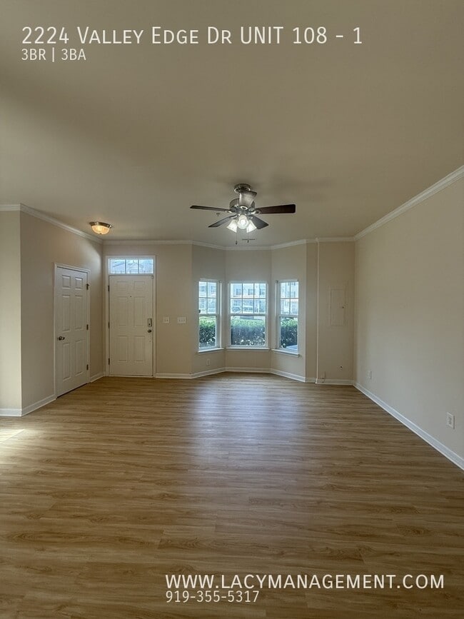 Building Photo - 2224 Valley Edge Dr