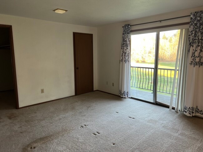 Building Photo - 15607 62nd Ave NW