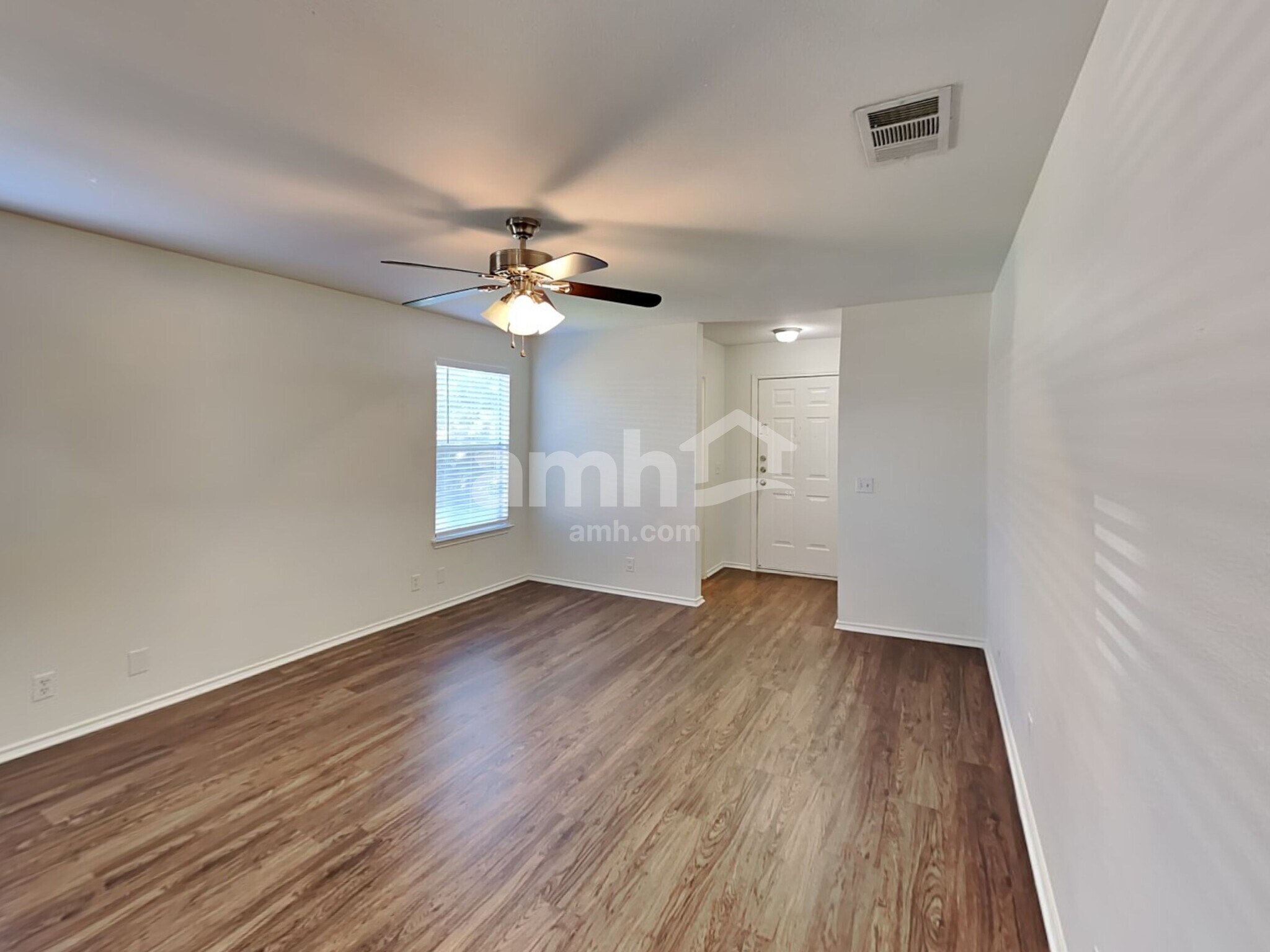 Building Photo - 2909 Tyler Ln