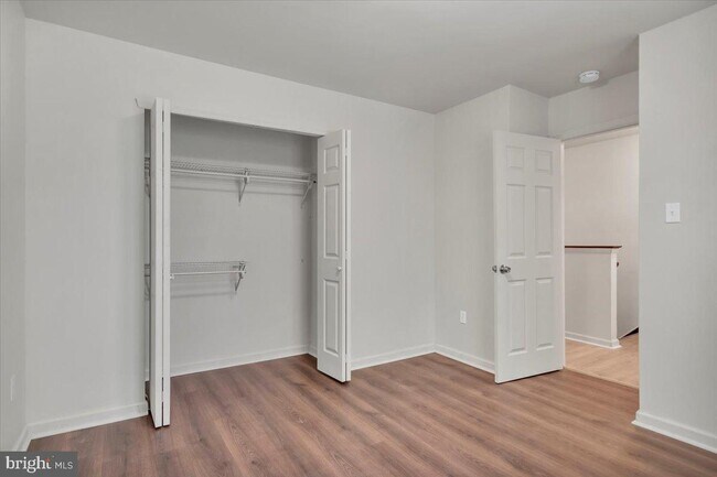 Building Photo - 11 Thistleton Rd