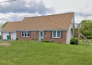 Building Photo - ?Bristol Gem: Modern 3-Bed House in Prime ...