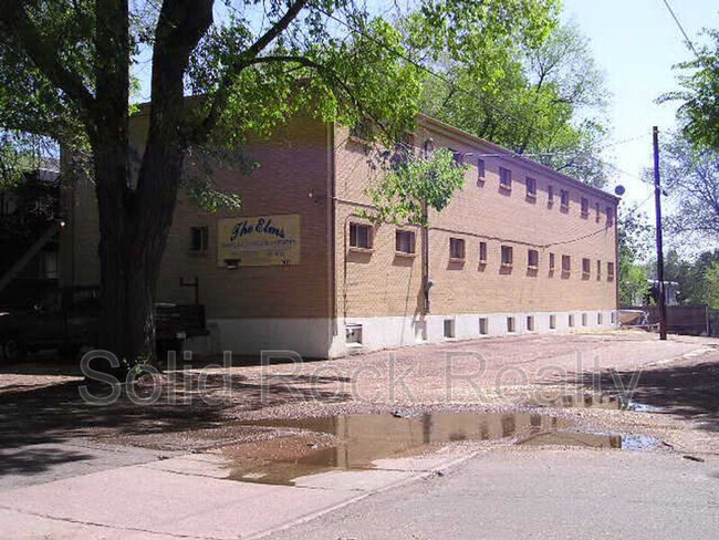 Building Photo - 1411 S Corona Ave