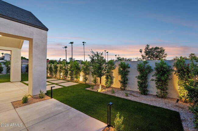 Building Photo - 6306 N 10th Dr