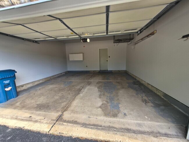 Building Photo - 3861 Slate Rd