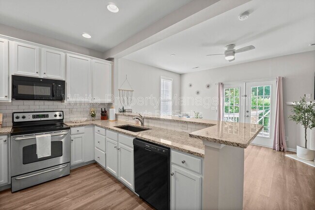 Building Photo - 11339 Dundarrach Ln