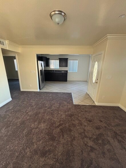 Building Photo - 314 W 65th St