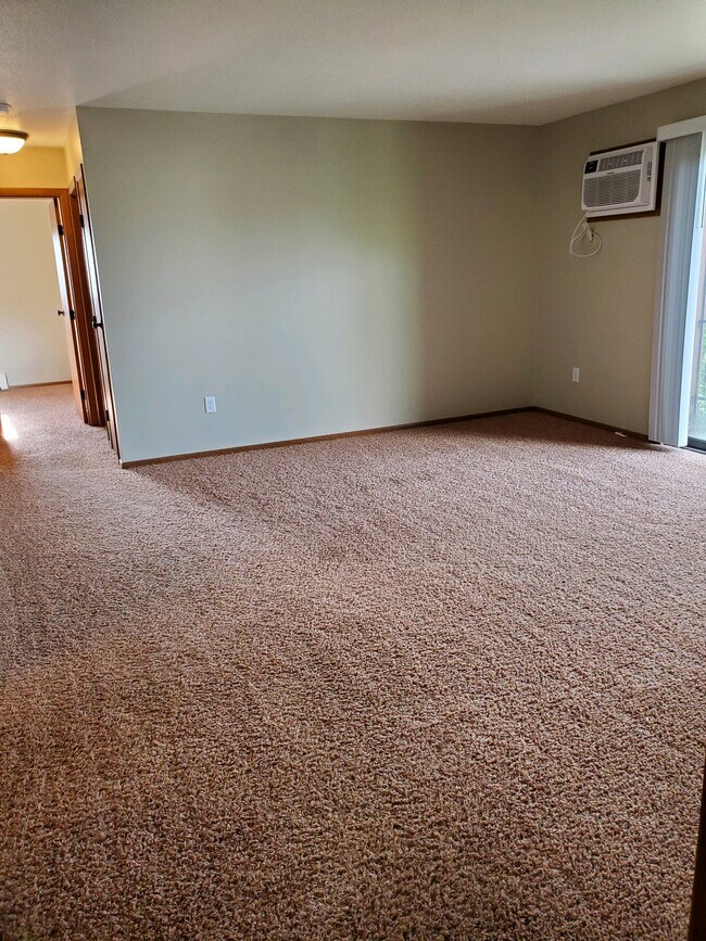 Livingroom - 1500 32nd Ave SW
