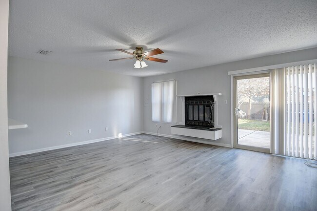 Building Photo - FOR RENT - KEMPSVILLE AREA, VIRGINIA BEACH!