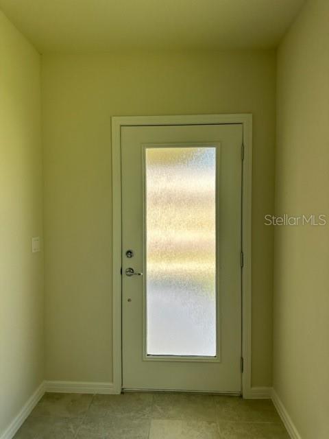 Building Photo - 1933 Summer Serenity Dr