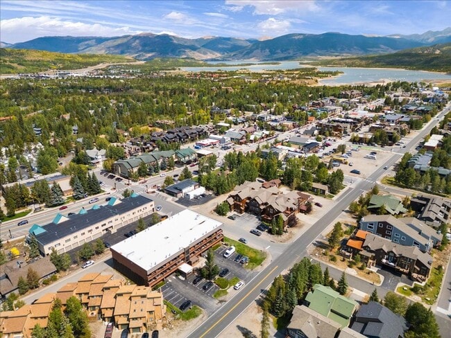 Building Photo - Long Term Rental- Cedar Lodge 218