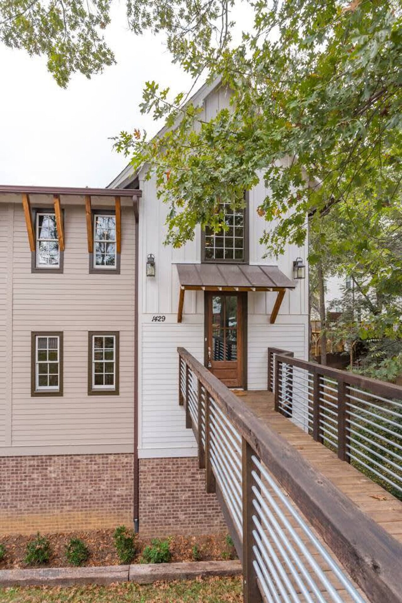 Building Photo - 1415 Shelby Ave