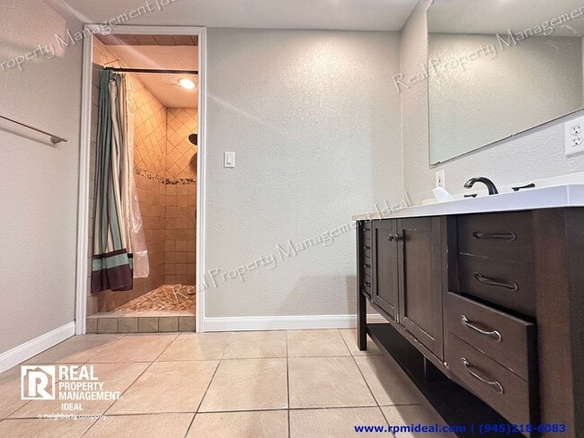 Building Photo - 3342 Brook Glen Dr