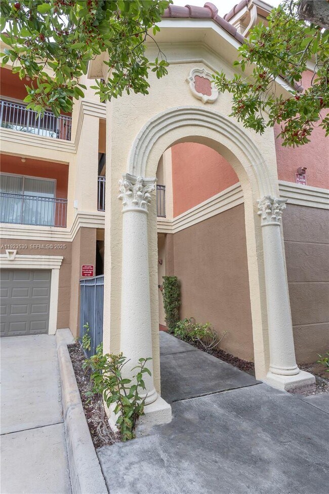 Building Photo - 4506 SW 160th Ave