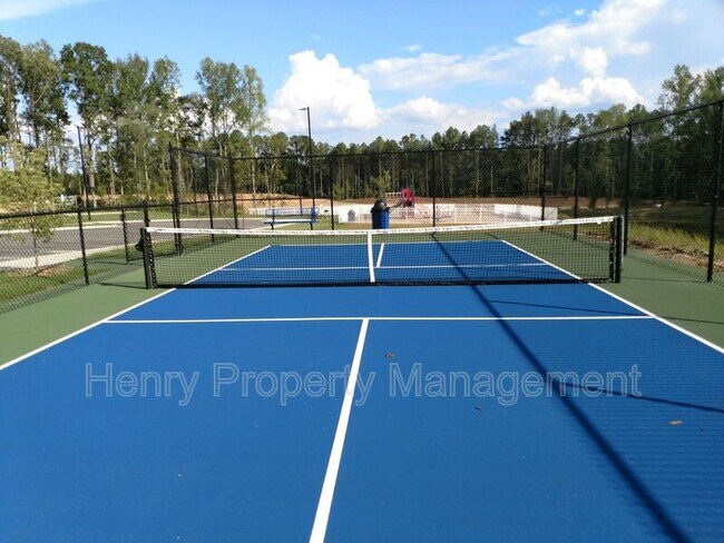 Building Photo - 858 Patriot Summit Lane