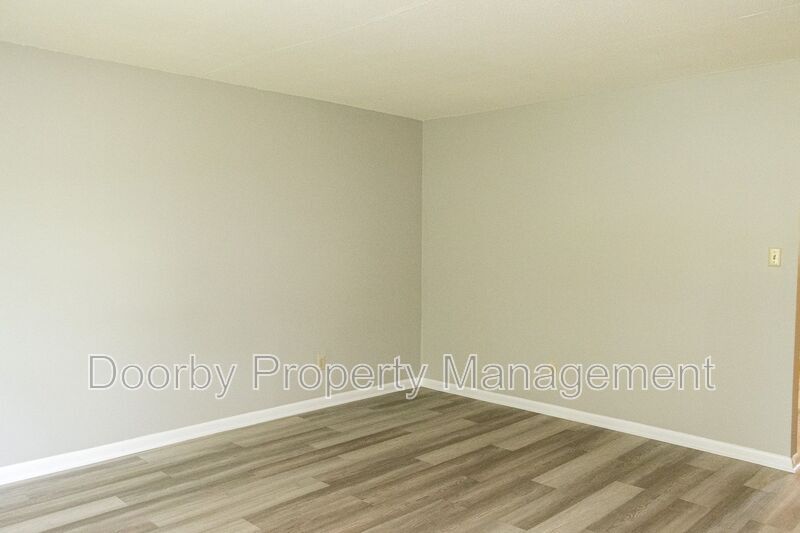 Building Photo - 5038 Cameron Ln