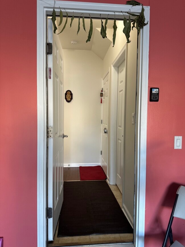 Building Photo - 72 Andrews Way