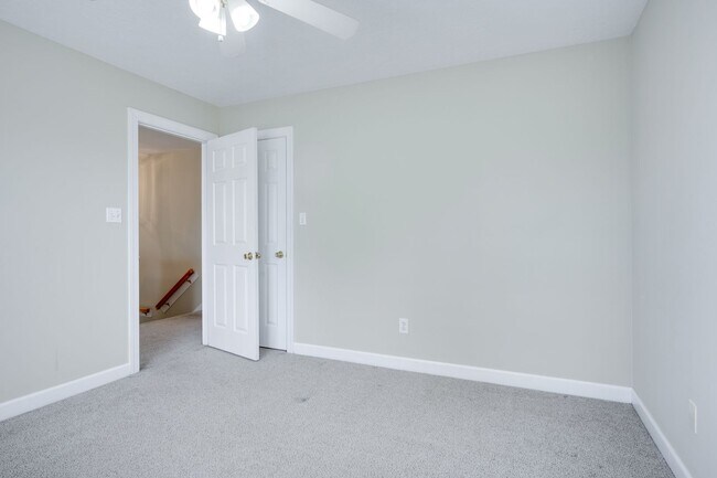 Building Photo - 434 Keeling Ln