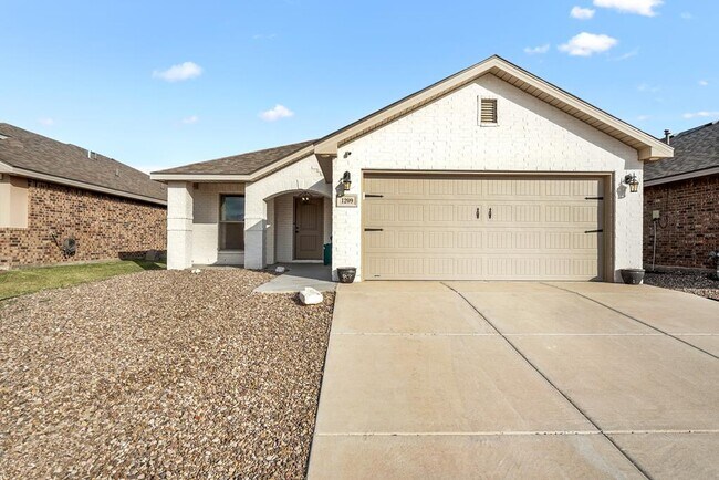 Primary Photo - 1209 E 89th St