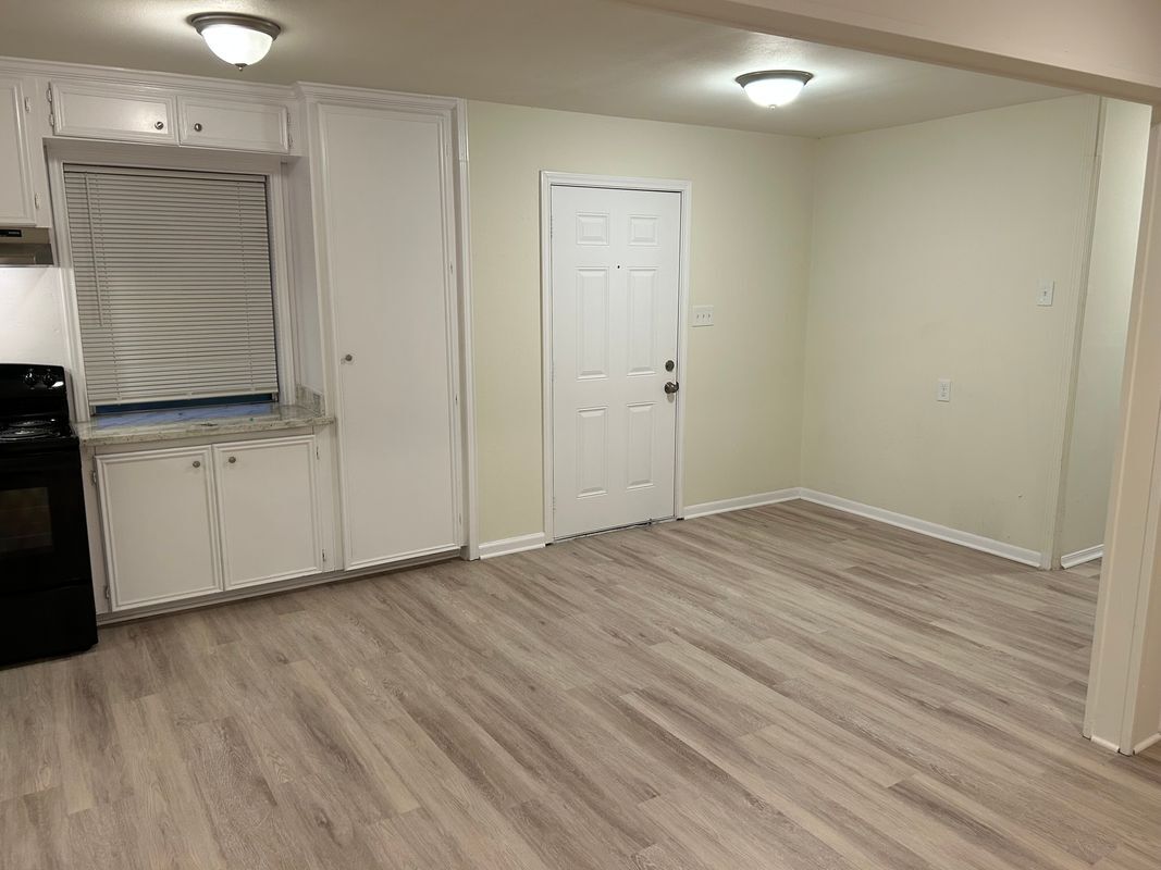 Building Photo - 235 Hwy 90 E