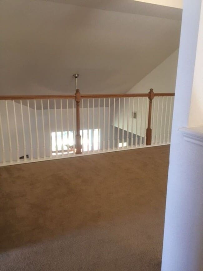 Building Photo - 25914 Mission Bluff