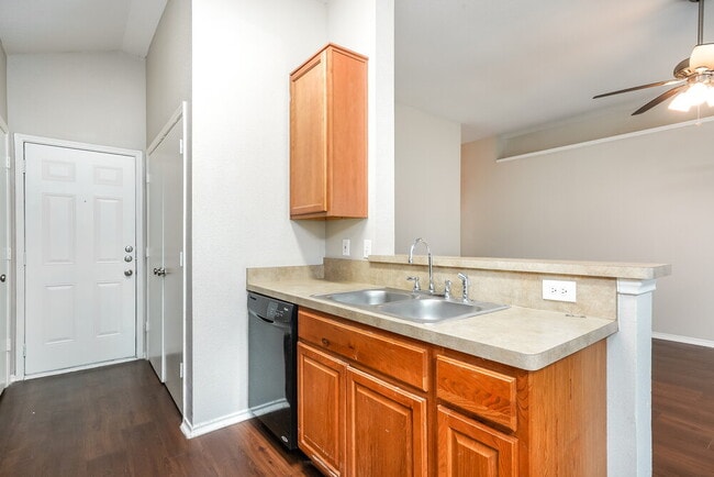 Building Photo - 6552 Manitoba St