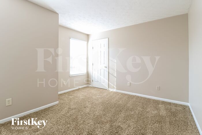 Building Photo - 9934 Stonebridge Dr
