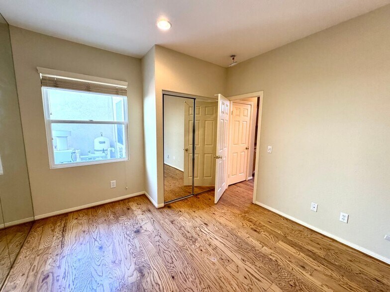 Building Photo - 3906 Rill Ct