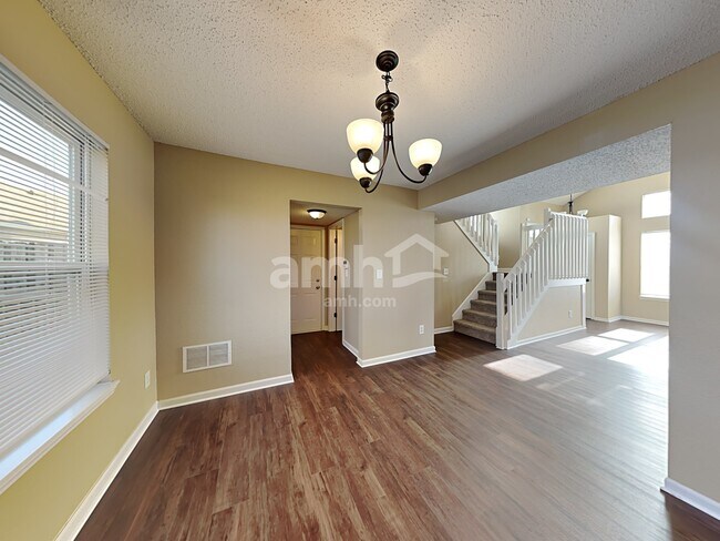 Building Photo - 2624 Santaro Ct