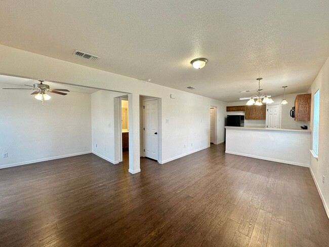 Building Photo - 6701 University Village Way