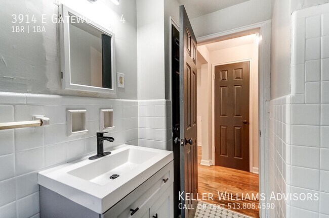 Building Photo - 3914 E Gatewood-4