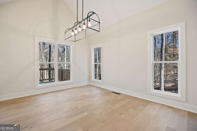 Building Photo - 360 Ansley Dr