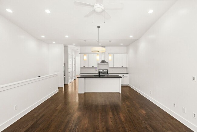 Building Photo - 1034 Maynor Ave