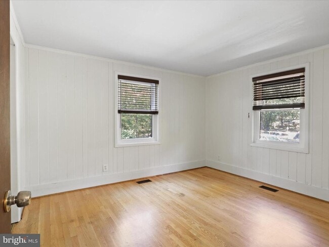 Building Photo - 11713 Henderson Rd